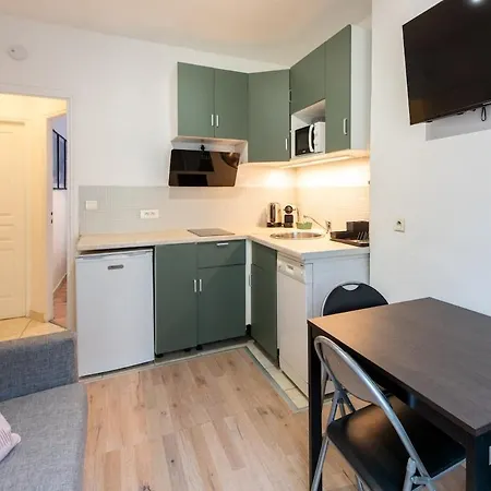 Apartment Stylish & Elegant I Metro Is Only 1minute Away I Near Montmartre Paris